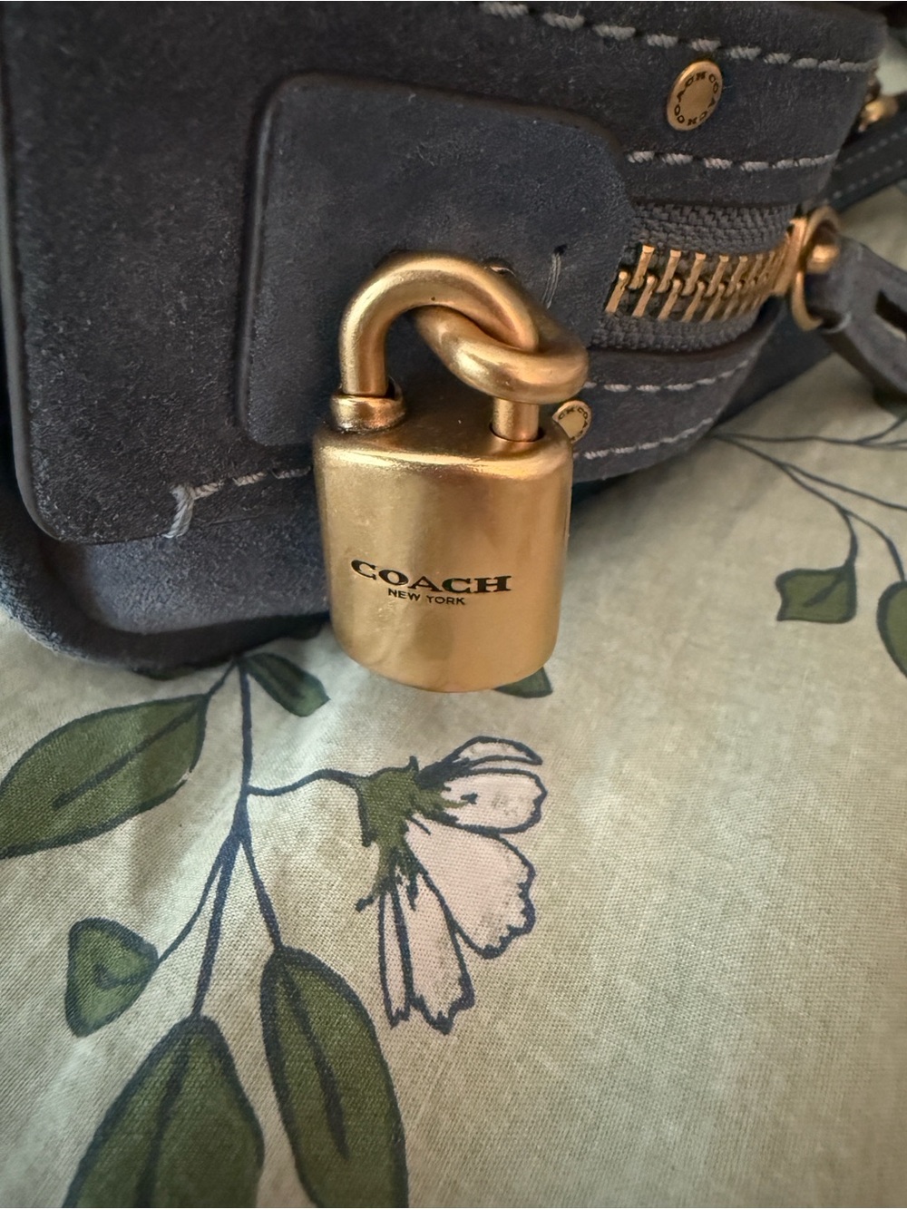 Coach Rogue 34 in light Denim. - Will consider trades - Picture 7 of 8